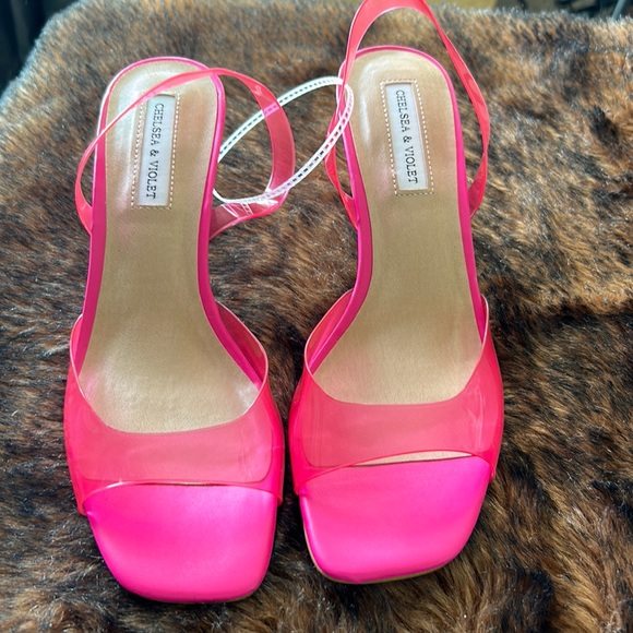 Chelsea & Violet Shoes Nwt Chelsea Violet Victoria Clear Slingback